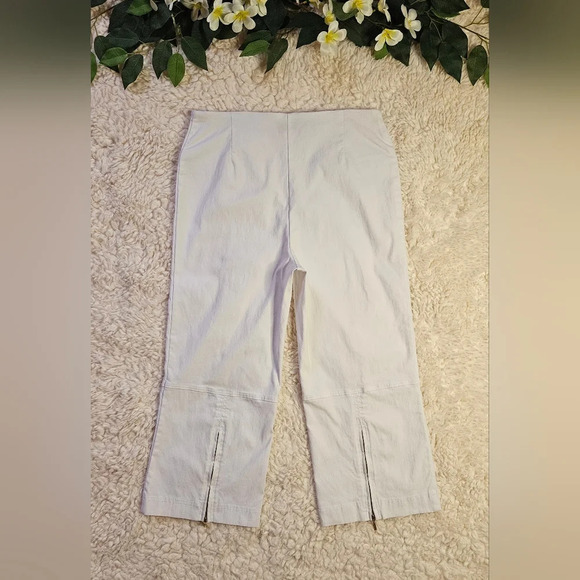 Joseph Ribkoff Classic Spring Capris w/Gold zippers and heart charm - Picture 4 of 8